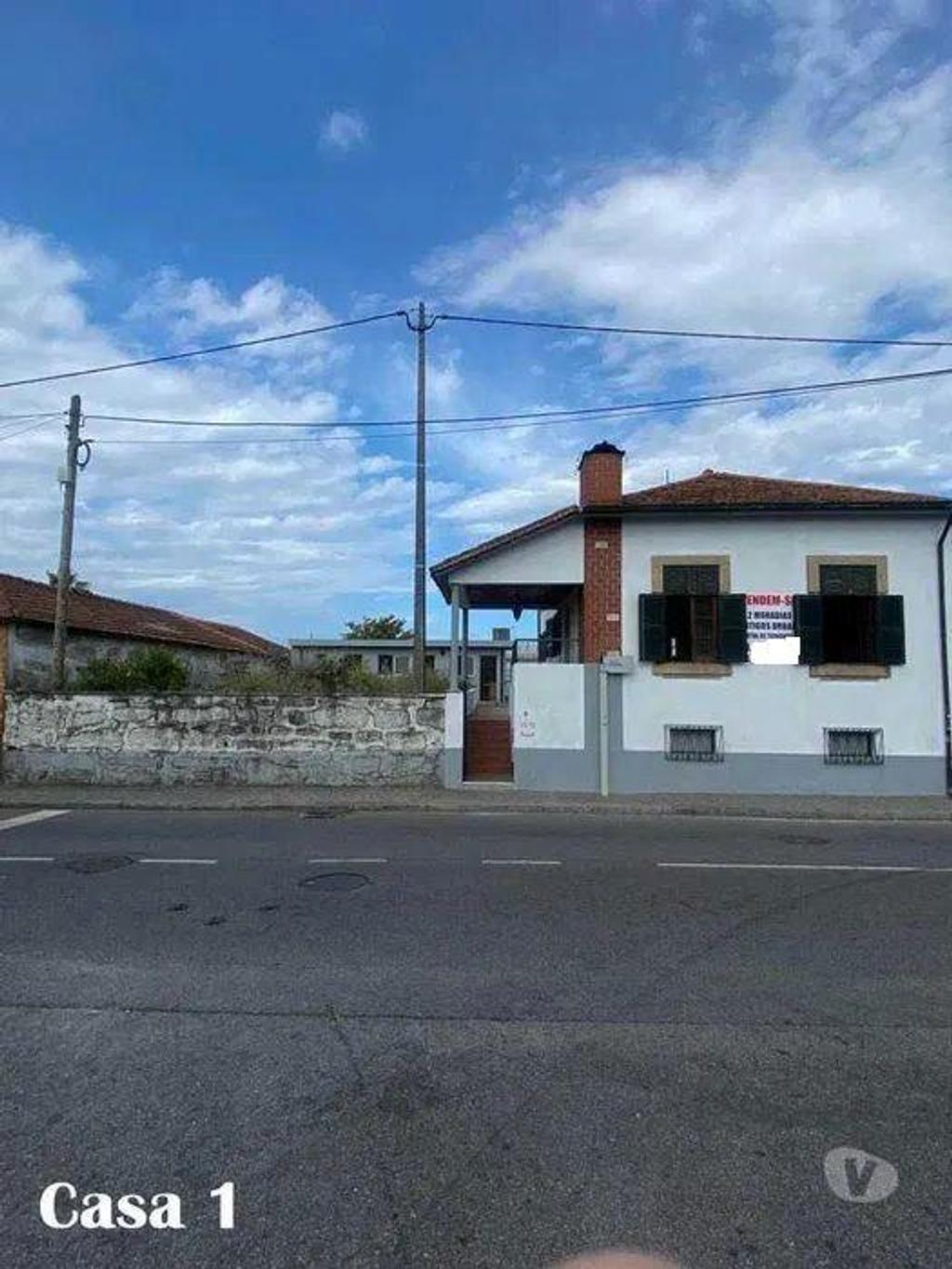 Apartamentos a venda Matosinhos - Fotos para 2 Moradias em Banda Juntas - Leça do Balio -Matosinhos (04050)