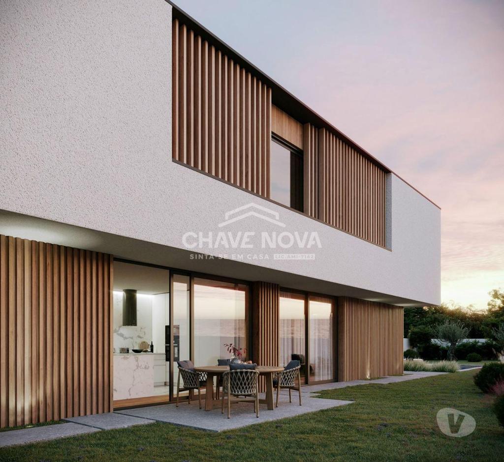 Apartamentos a venda Aveiro - Fotos para Aveiro-Moradia T4 isolada em Aveiro com piscina (AVR 00342)