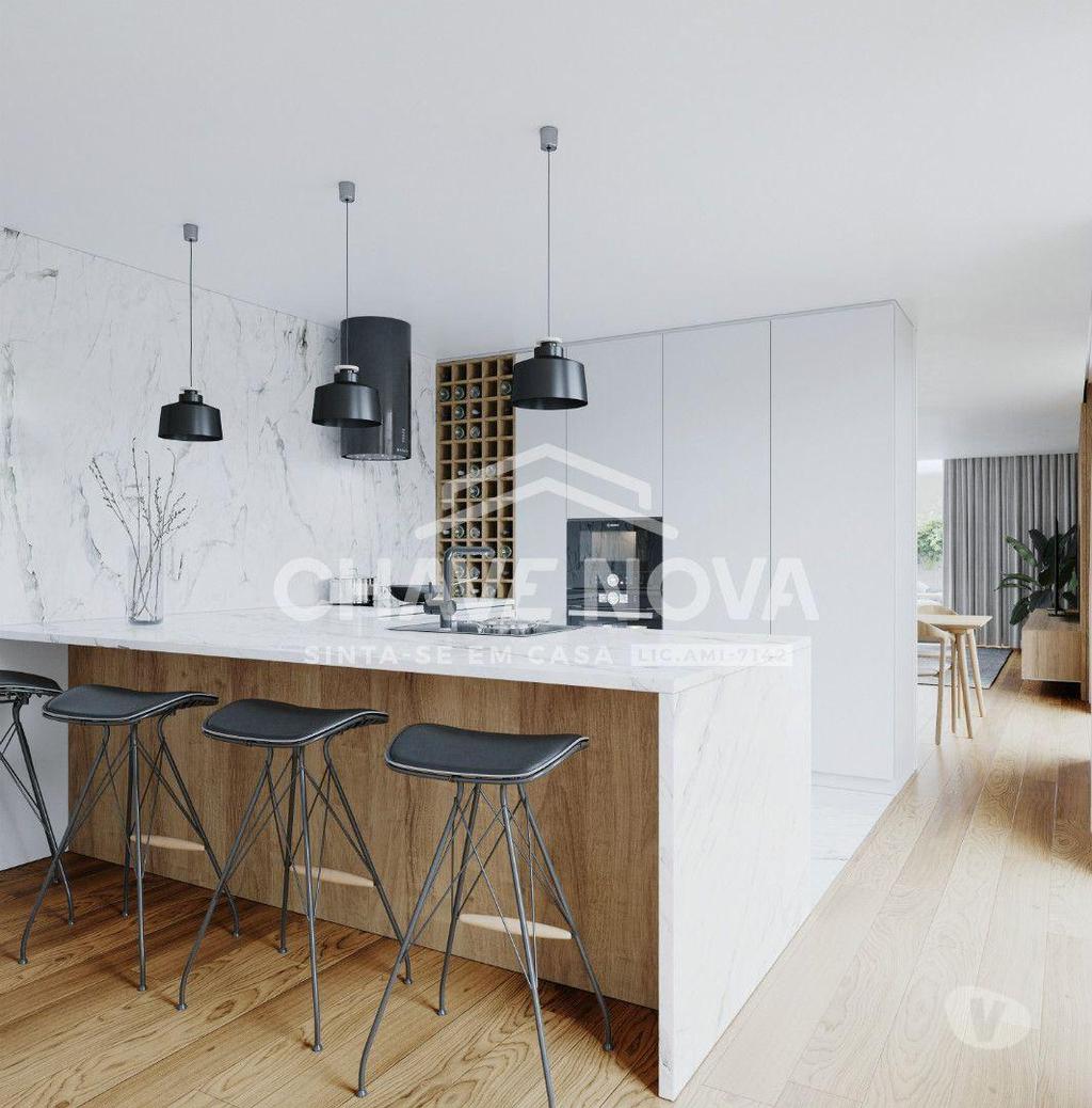 Apartamentos a venda Aveiro - Fotos para Aveiro-Moradia T4 isolada em Aveiro com piscina (AVR 00342)