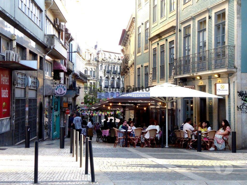 Comprar Loja Porto - Fotos para PRÉDIO Traça antiga, ZONA HISTÓRICA PORTO. Portugal, zona...