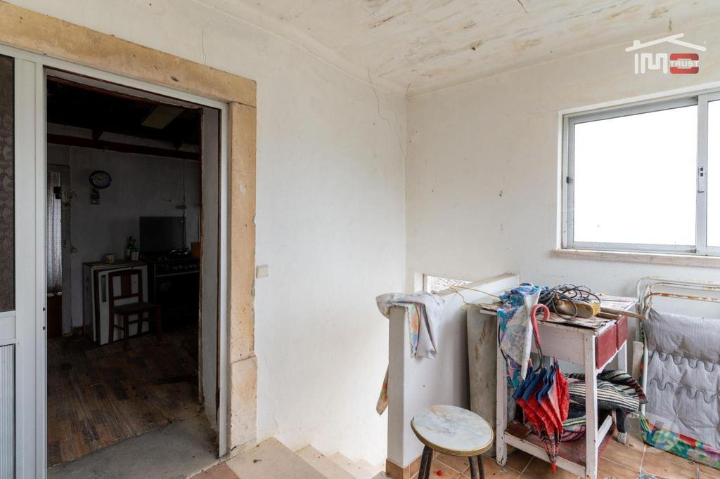 Apartamentos a venda Porto de Mós - Fotos para Porto-de-mos-Moradia com terreno de 7440M2 + Ruínas (1-M-000582)