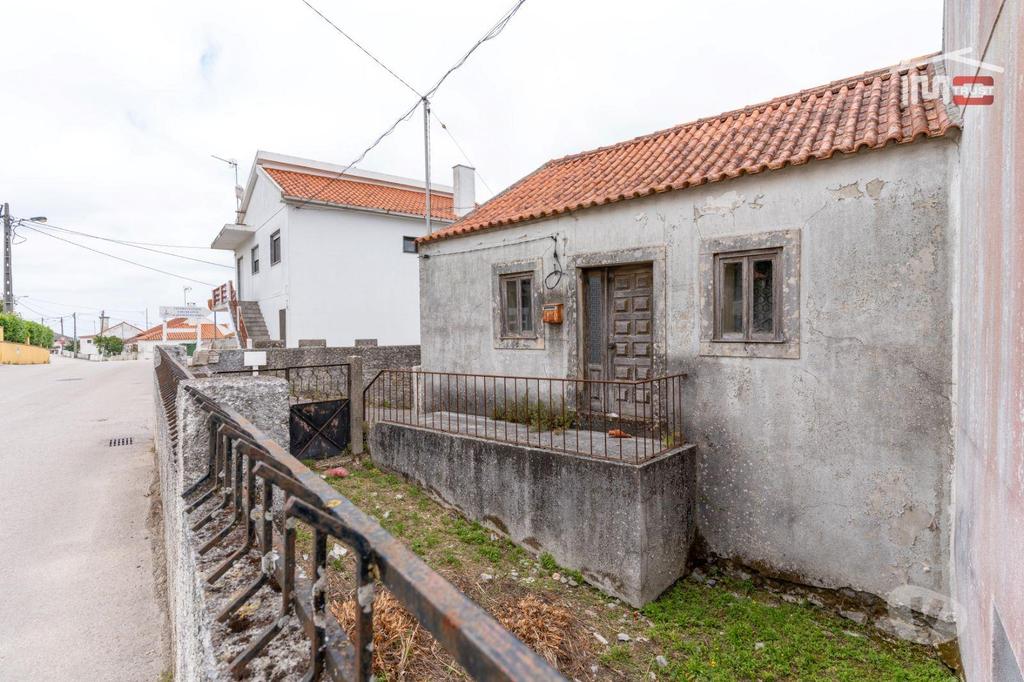 Apartamentos a venda Porto de Mós - Fotos para Porto-de-mos-Moradia com terreno de 7440M2 + Ruínas (1-M-000582)