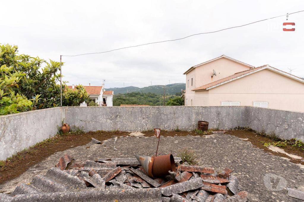 Apartamentos a venda Porto de Mós - Fotos para Porto-de-mos-Moradia com terreno de 7440M2 + Ruínas (1-M-000582)