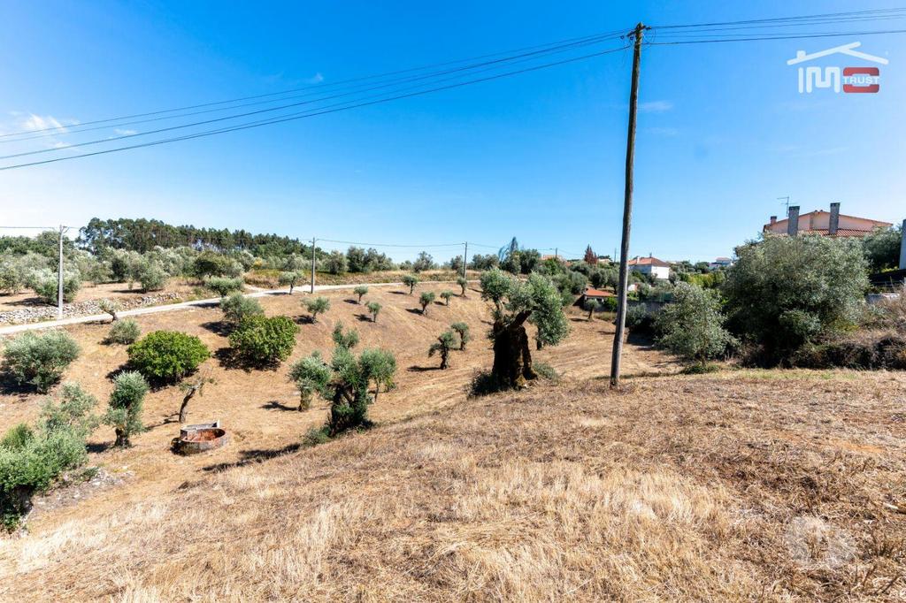 Terrenos Ourém - Fotos para TERRENO URBANO COM AREA 5020 M2 EM FONTAINHAS DA SERRA -