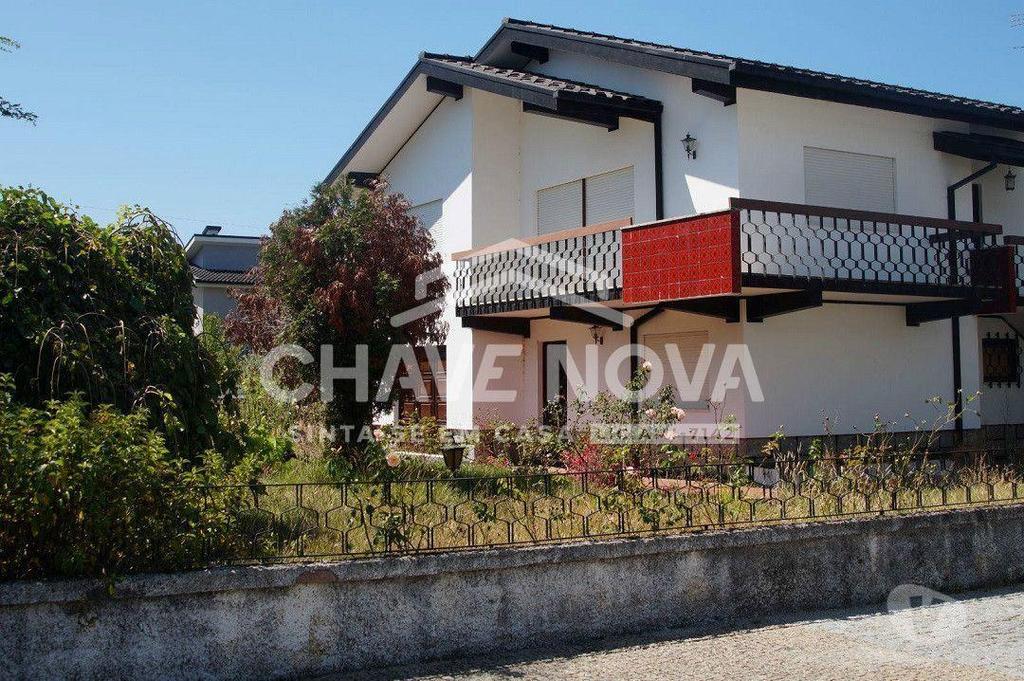 Apartamentos a venda Monção - Fotos para Moncao-Moradia T5 c Terreno - Monção (Cortes) (PRTOR 00626)