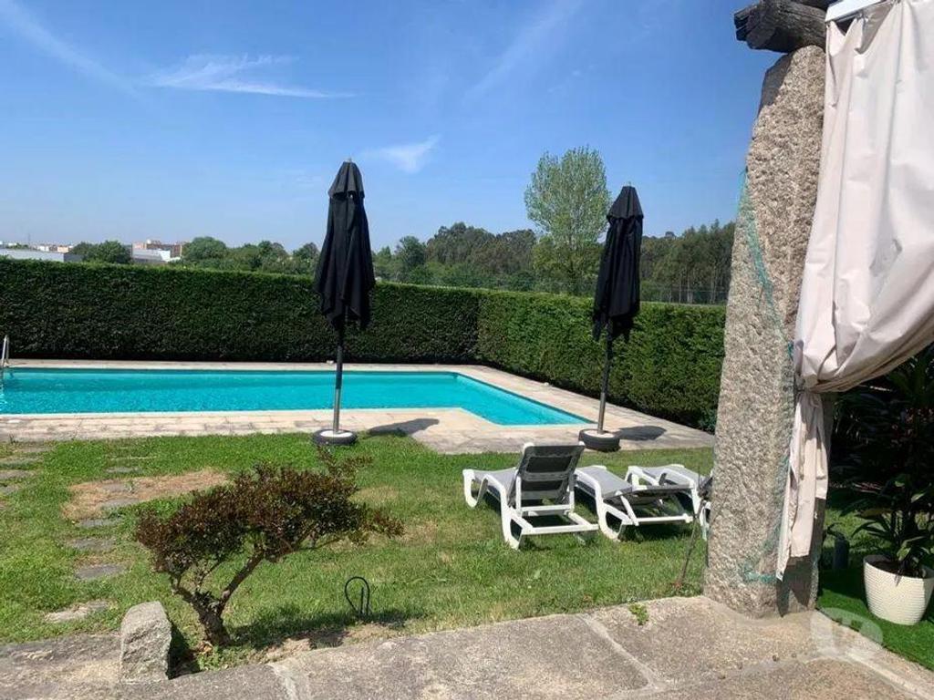 Apartamentos a venda Gondomar - Fotos para Gondomar-quintinha c casa Luxo na Cidade da Maia (04076)