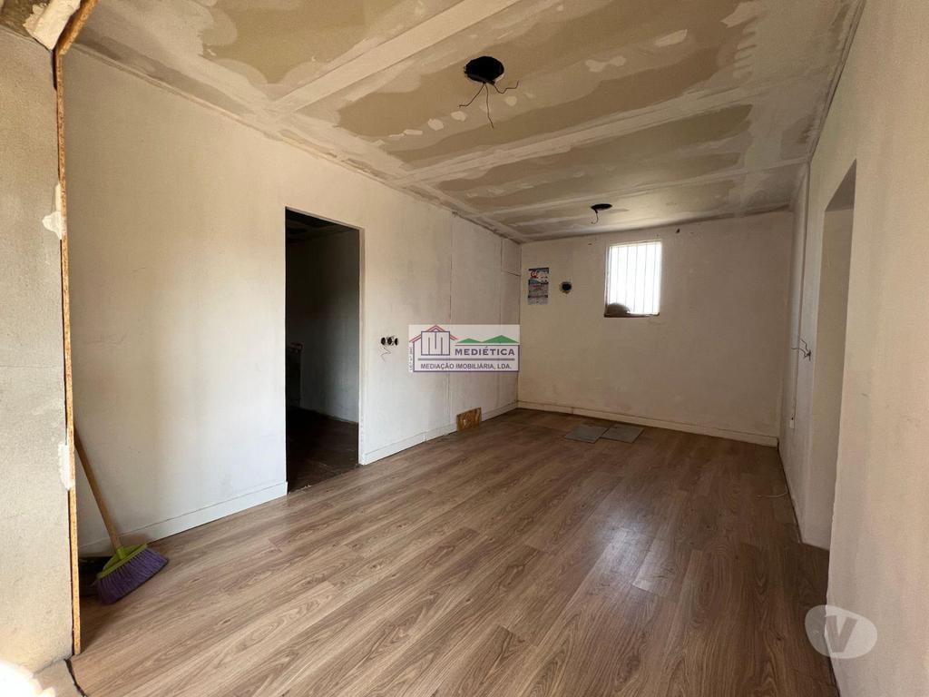 Apartamentos a venda Alfândega da Fé - Fotos para Moradia barata em Valverde (Alfândega da Fé) com amplo