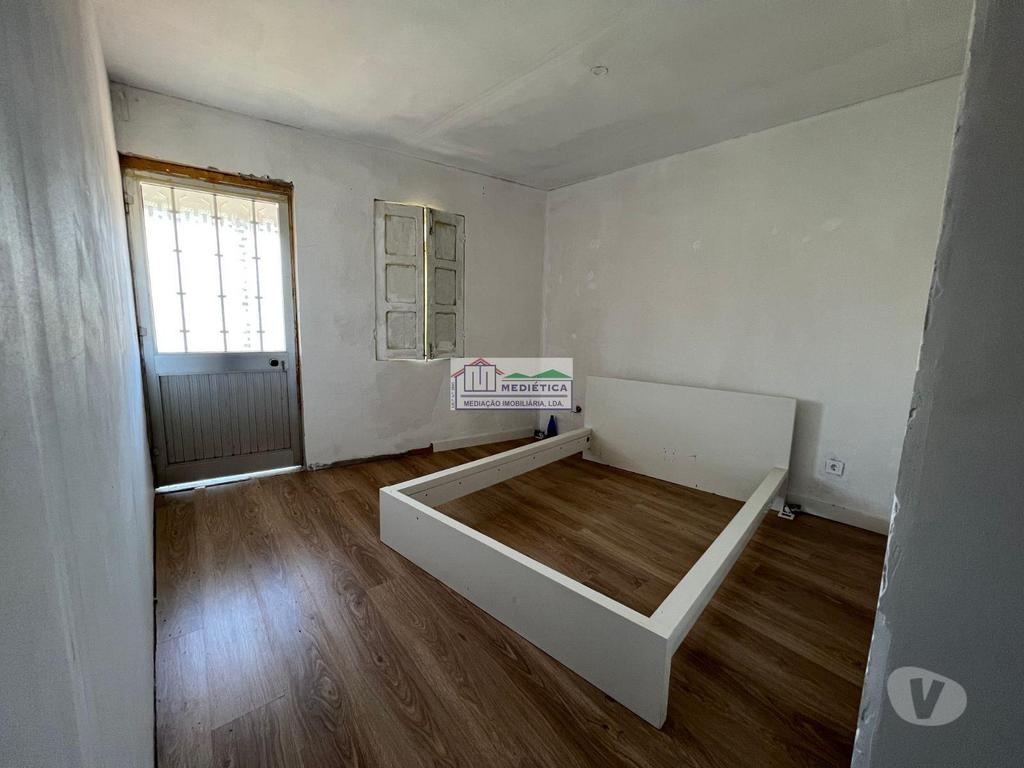 Apartamentos a venda Alfândega da Fé - Fotos para Moradia barata em Valverde (Alfândega da Fé) com amplo