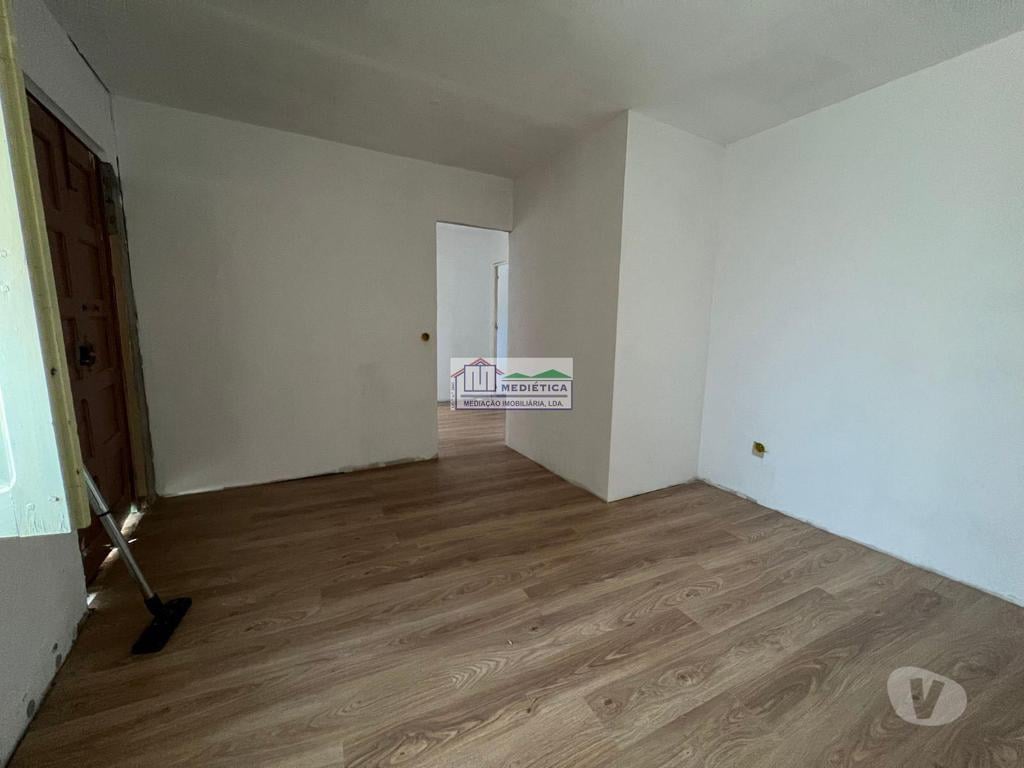 Apartamentos a venda Alfândega da Fé - Fotos para Moradia barata em Valverde (Alfândega da Fé) com amplo