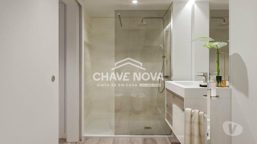 Apartamentos a venda Vila Nova de Gaia - Fotos para Apartamento T1 Novo, com varanda. Centro de Vila Nova de Gaia