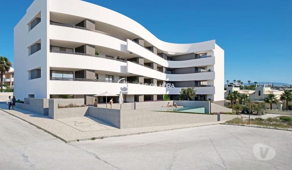 Apartamentos a venda Lagos - Fotos para T2 de luxo com piscina, garagem, jardim, sauna e ginásio a 300