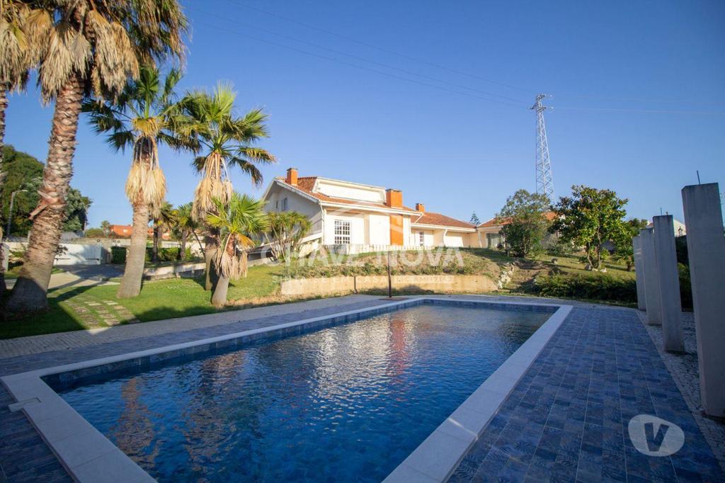 Apartamentos a venda Vila Nova de Gaia - Fotos para Moradia V11 com piscina interior e exterior em Arcozelo.