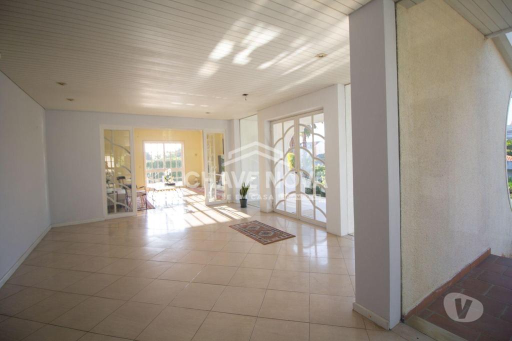 Apartamentos a venda Vila Nova de Gaia - Fotos para Moradia V11 com piscina interior e exterior em Arcozelo.