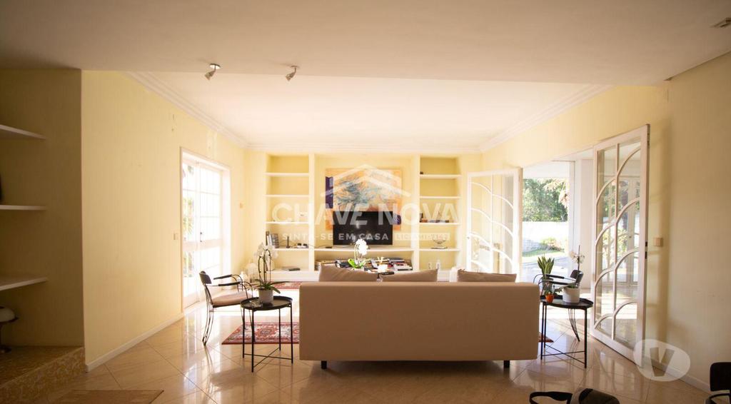 Apartamentos a venda Vila Nova de Gaia - Fotos para Moradia V11 com piscina interior e exterior em Arcozelo.