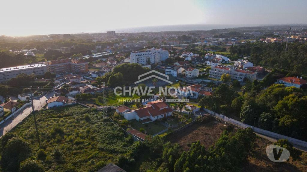 Apartamentos a venda Vila Nova de Gaia - Fotos para Moradia V11 com piscina interior e exterior em Arcozelo.