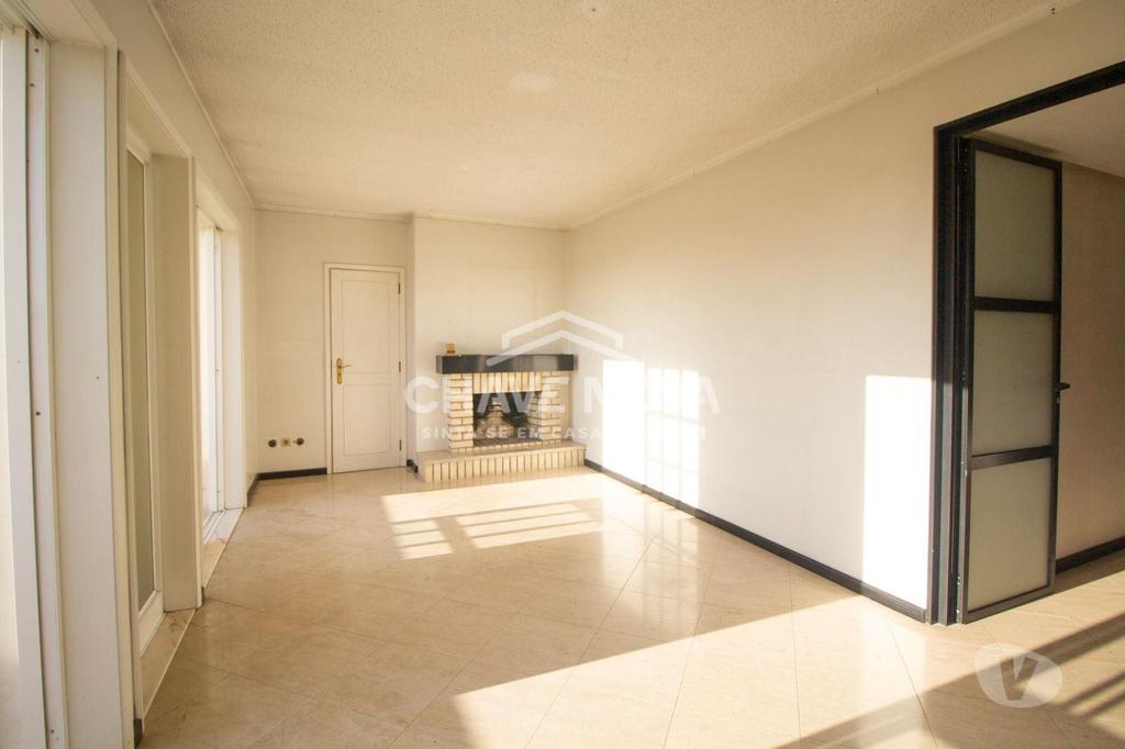 Apartamentos a venda Vila Nova de Gaia - Fotos para Moradia V11 com piscina interior e exterior em Arcozelo.