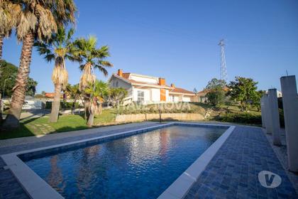 Imóveis para venda - Fotos para Moradia V11 com piscina interior e exterior em Arcozelo.
