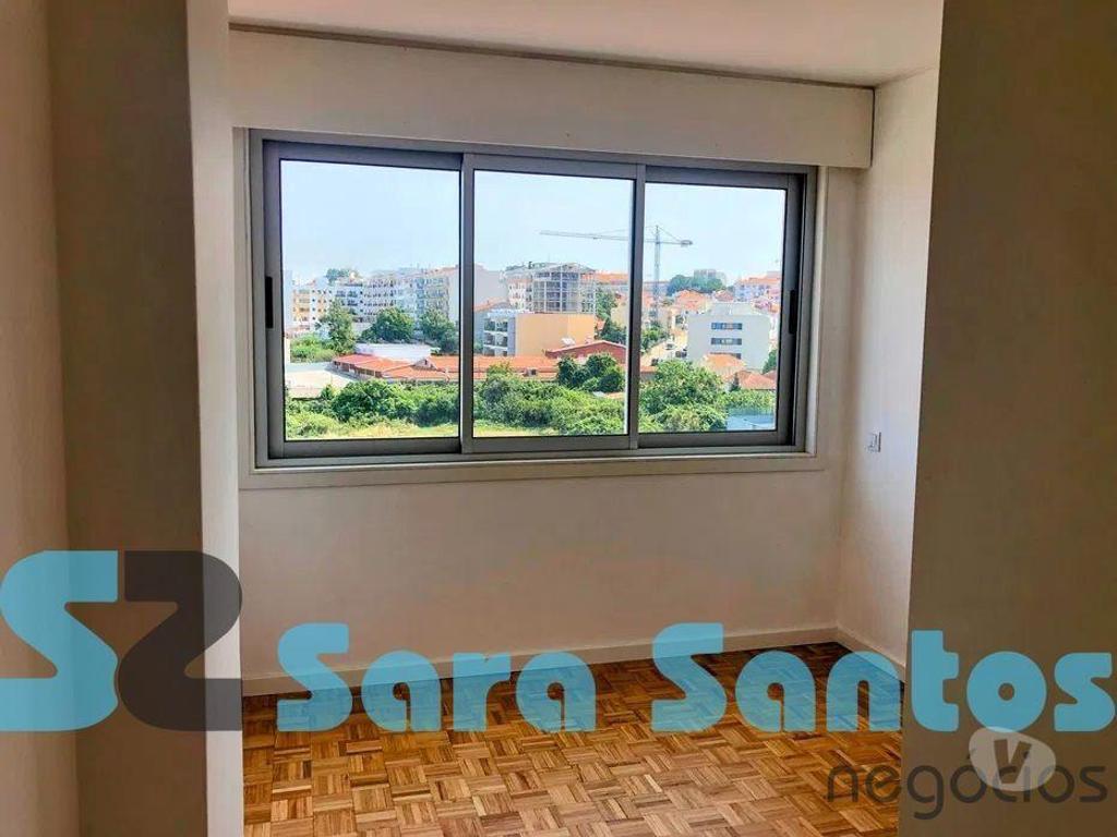 Apartamentos a venda Vila Nova de Gaia - Fotos para T3 Renovado C Cozinha Equipada e garagem, centro Gaia (SS0524)