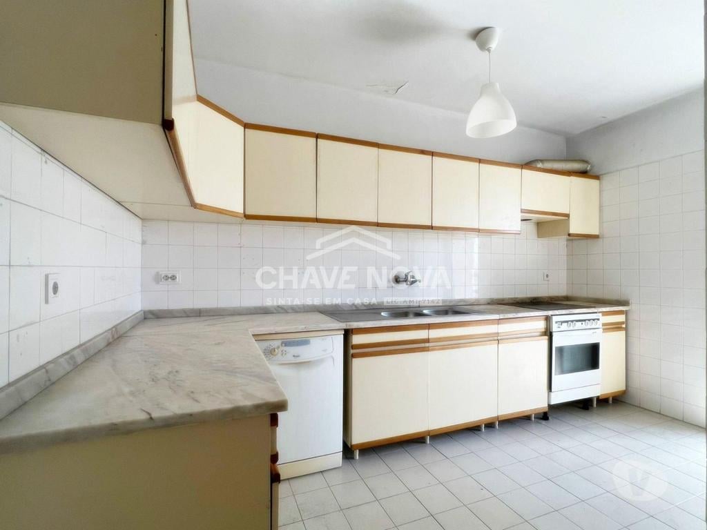 Apartamentos a venda Vila Nova de Gaia - Fotos para Apartamento T2 c Lugar de Garagem + Arrumos na Afurada (Jardins