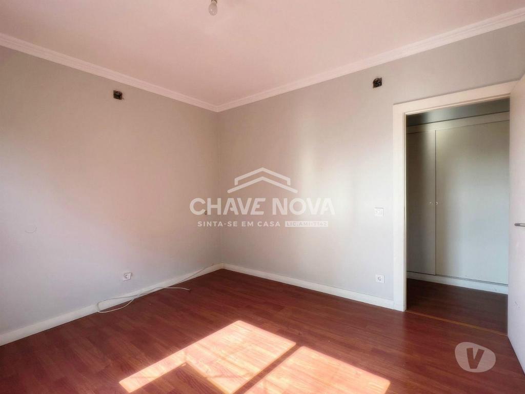 Apartamentos a venda Vila Nova de Gaia - Fotos para Apartamento T2 c Lugar de Garagem + Arrumos na Afurada (Jardins