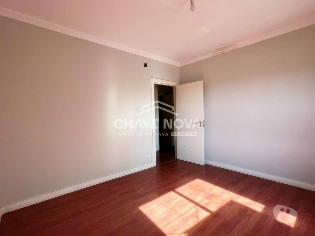 Apartamentos a venda Vila Nova de Gaia - Fotos para Apartamento T2 c Lugar de Garagem + Arrumos na Afurada (Jardins