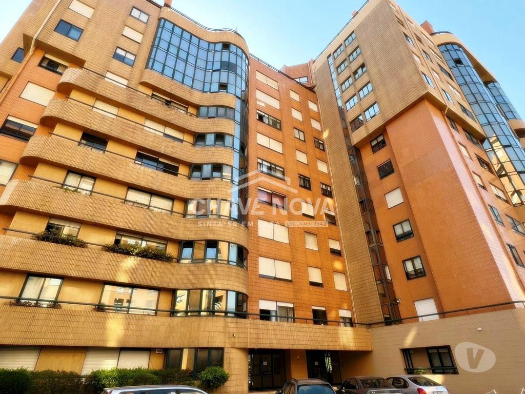 Apartamentos a venda Vila Nova de Gaia - Fotos para Apartamento T2 c Lugar de Garagem + Arrumos na Afurada (Jardins