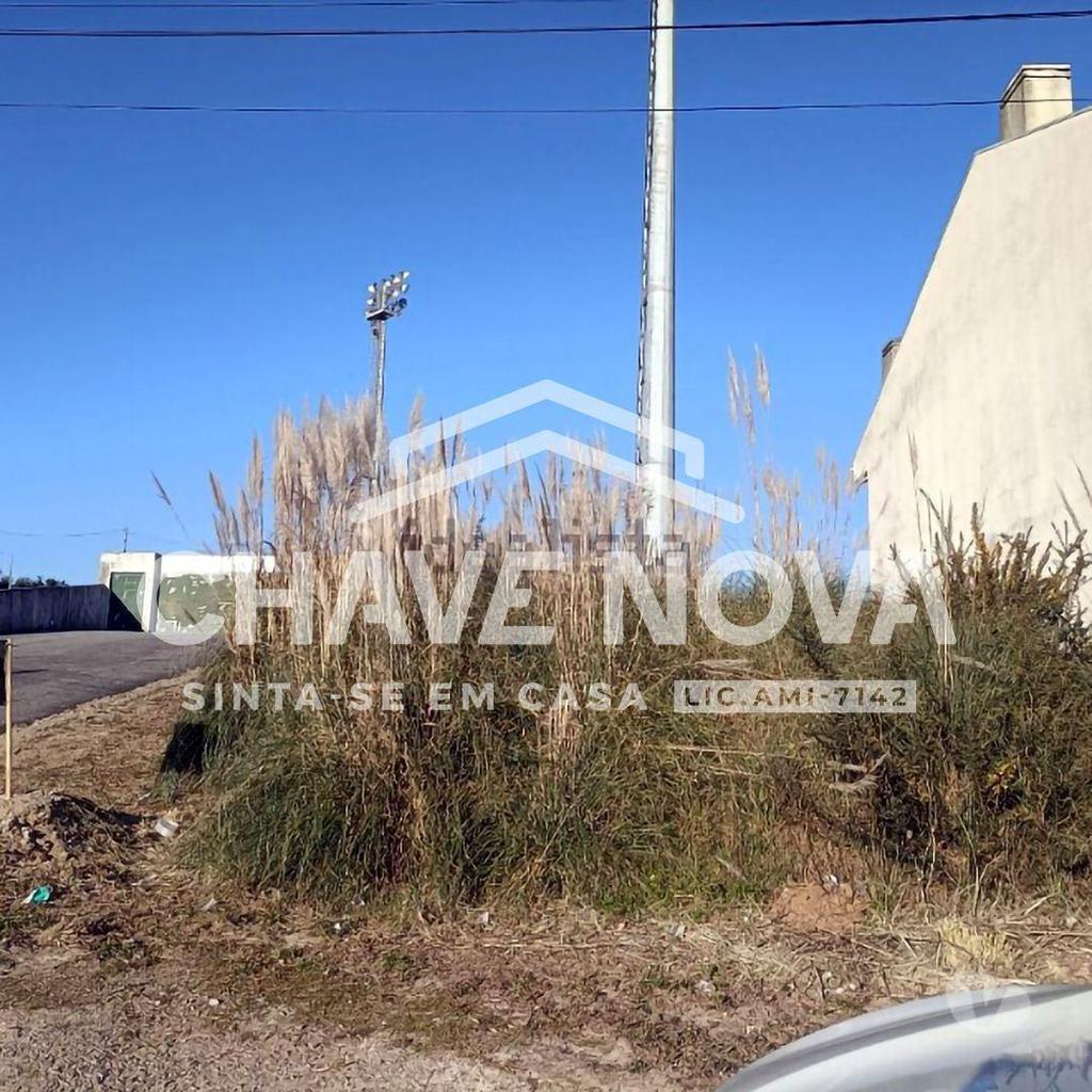 Terrenos Vila Nova de Gaia - Fotos para Terreno Urbano para construção de Moradia de 3 frentes