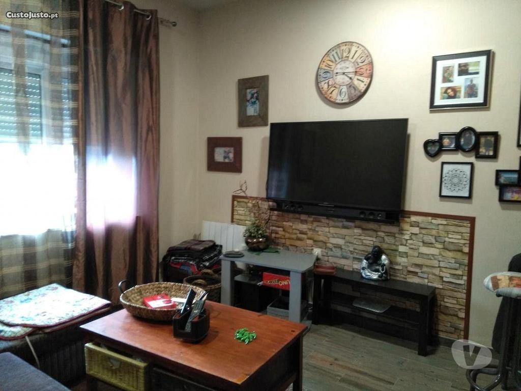 Apartamentos a venda Porto - Fotos para Porto-Moradia 2 andares (04104)