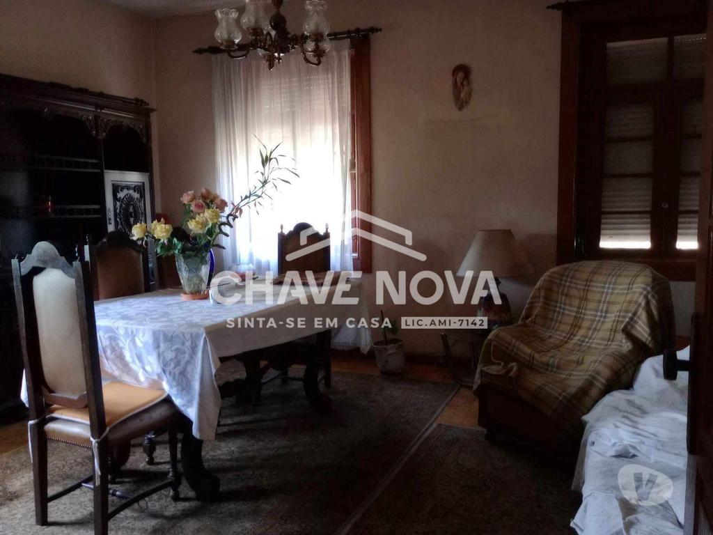 Apartamentos a venda Porto - Fotos para Porto-Casa para recuperar em Campanhã (RT 02382)