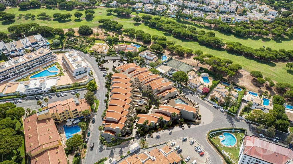 Apartamentos a venda Loulé - Fotos para Loule-Esplêndido T2 no coração de Vilamoura (VLM 00064)