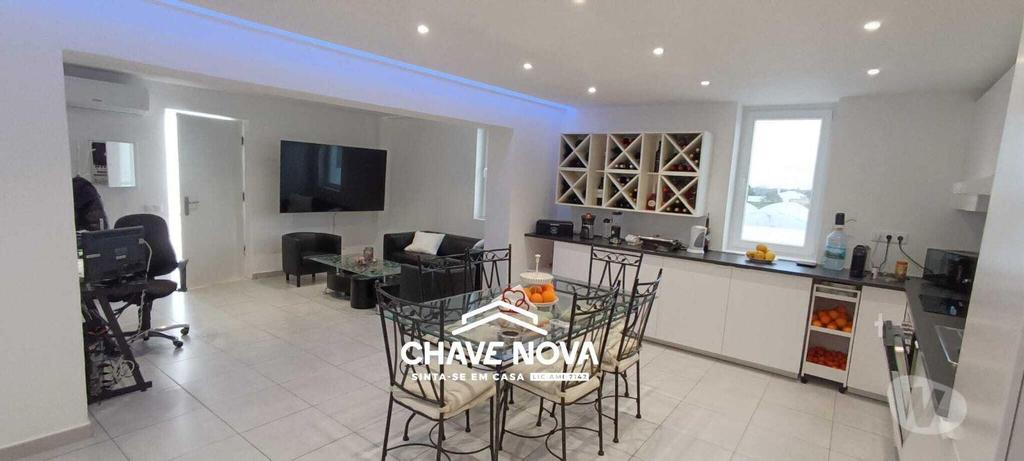 Apartamentos a venda Faro - Fotos para Faro-Apartamento T1+2 em Faro (GN 01759)
