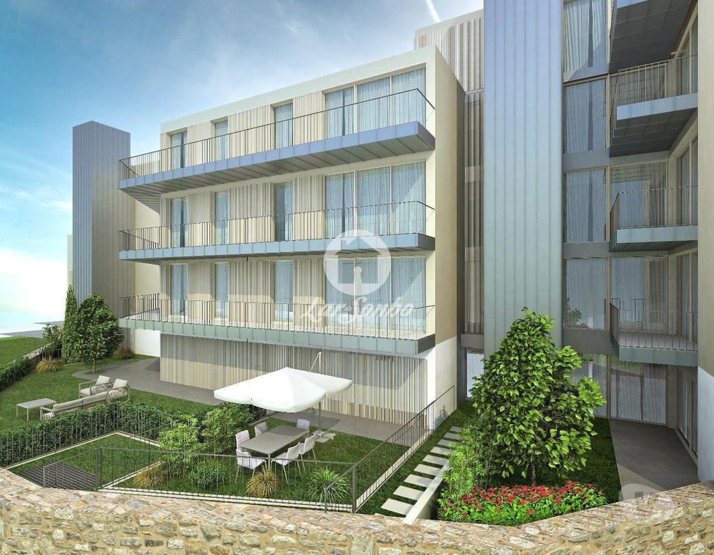 Apartamentos a venda Porto - Fotos para Apartamento T2, situado na Rua da Constituição (258-A-00491)