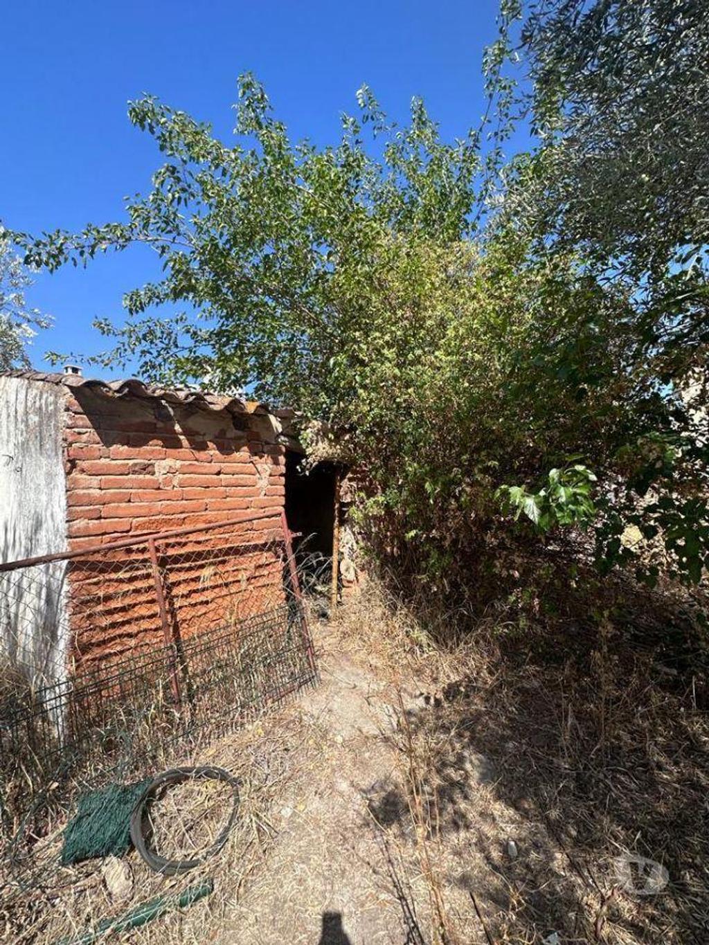 Terrenos Reguengos de Monsaraz - Fotos para Terreno Misto em Perolivas destinado a habitação (Casa em Ruínas