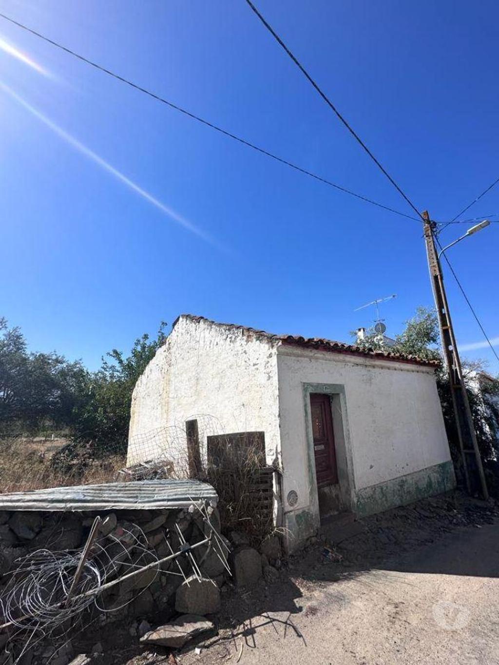 Terrenos Reguengos de Monsaraz - Fotos para Terreno Misto em Perolivas destinado a habitação (Casa em Ruínas