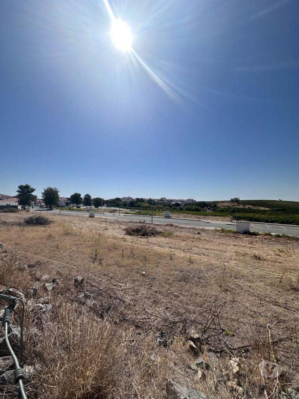 Terrenos Reguengos de Monsaraz - Fotos para Terreno Misto em Perolivas destinado a habitação (Casa em Ruínas