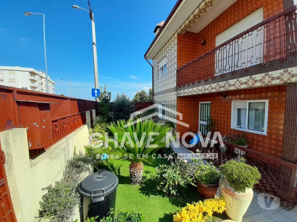 Apartamentos a venda Gondomar - Fotos para Moradia T4+1 (Mais prédio com dois apartamentos T2) (RT 02457)