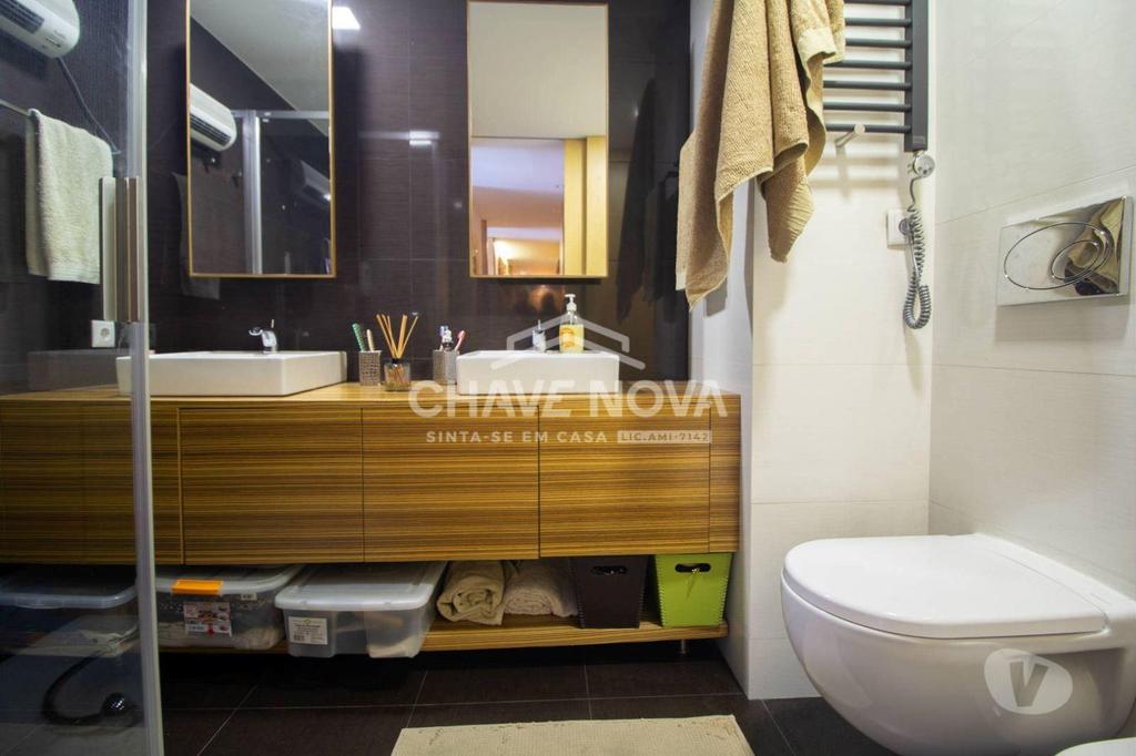 Apartamentos a venda Vila Nova de Gaia - Fotos para Excelente T4 com vistas deslumbrantes Rio Douro e Porto