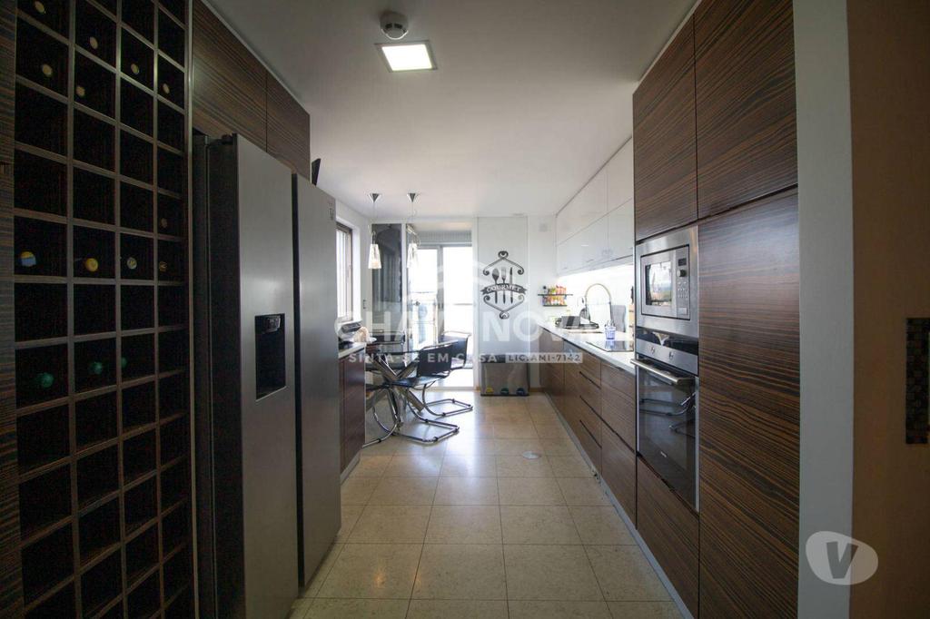 Apartamentos a venda Vila Nova de Gaia - Fotos para Excelente T4 com vistas deslumbrantes Rio Douro e Porto