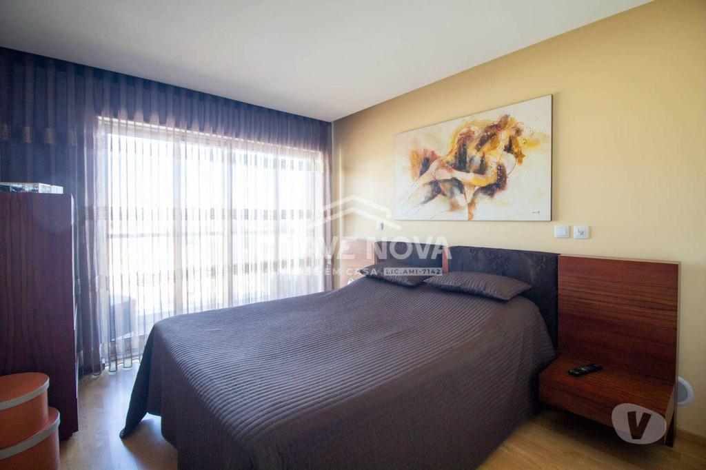 Apartamentos a venda Vila Nova de Gaia - Fotos para Excelente T4 com vistas deslumbrantes Rio Douro e Porto