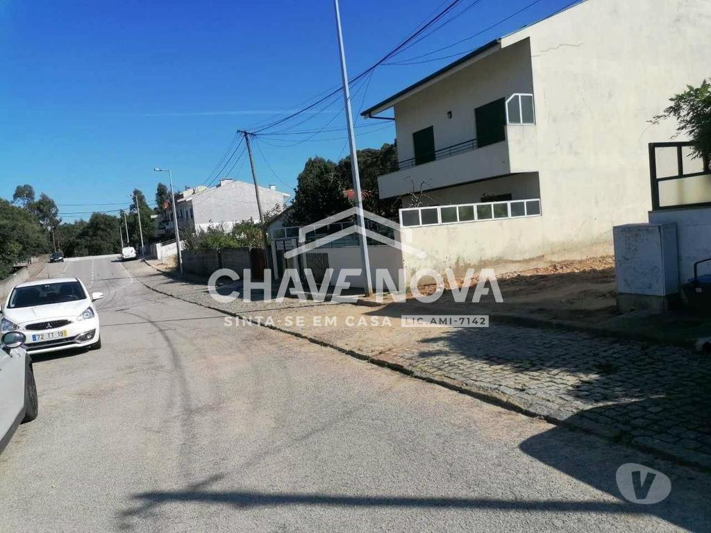 Apartamentos a venda Gondomar - Fotos para Terreno com Moradia V3. Nova, de 2 frentes, 2 pisos. Baguim do