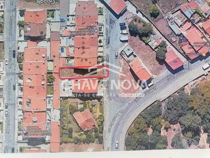 Casas e apartamentos - venda - Fotos para Terreno com Moradia V3. Nova, de 2 frentes, 2 pisos. Baguim do