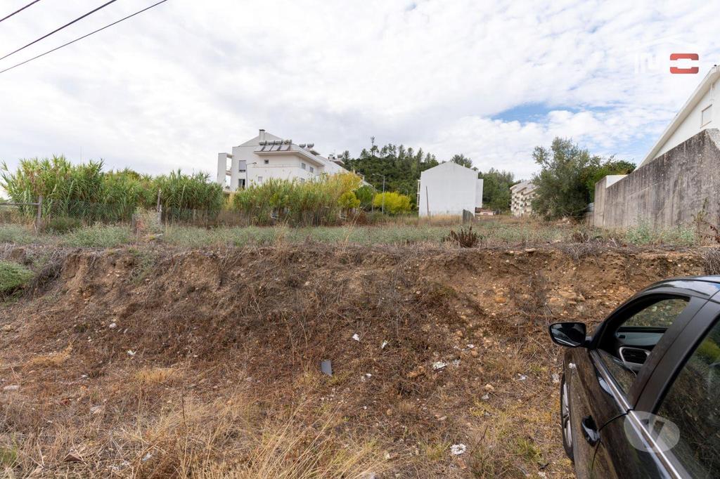 Comprar Loja Ourém - Fotos para Terreno para Construção de Prédio