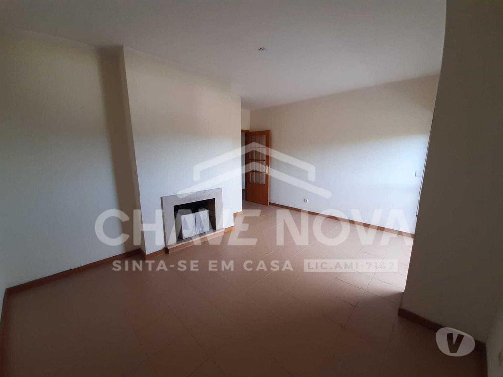 Apartamentos a venda Gondomar - Fotos para Gondomar-T2 com lugar de garagem - Alto de Barreiros (RT 02217)