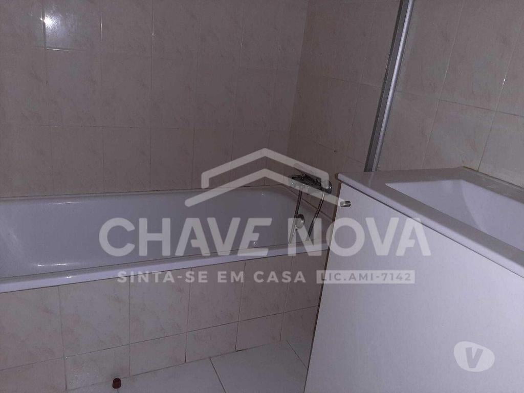 Apartamentos a venda Gondomar - Fotos para Gondomar-T2 com lugar de garagem - Alto de Barreiros (RT 02217)