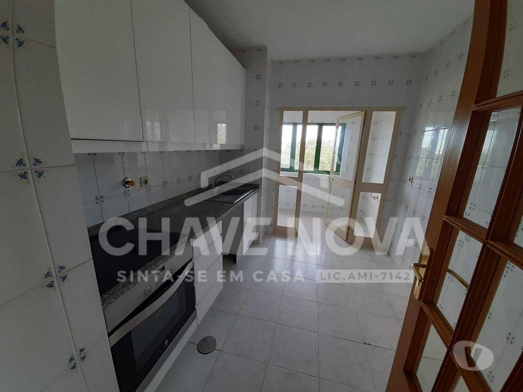 Apartamentos a venda Gondomar - Fotos para Gondomar-T2 com lugar de garagem - Alto de Barreiros (RT 02217)