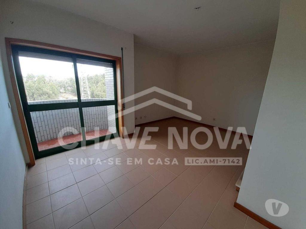 Apartamentos a venda Gondomar - Fotos para Gondomar-T2 com lugar de garagem - Alto de Barreiros (RT 02217)