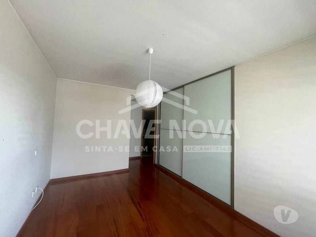 Apartamentos a venda Porto - Fotos para Porto-T4 com vistas para a Avenida do Bessa (MAD 01512)
