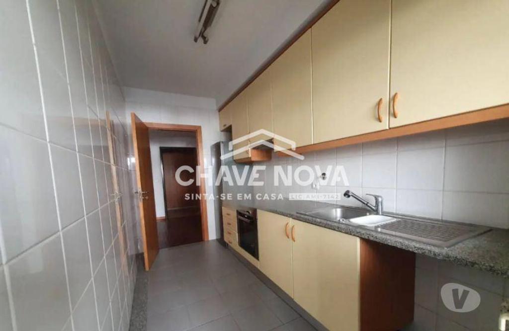 Apartamentos a venda Gondomar - Fotos para Gondomar-Apartamento T1 situado em Baguim do Monte (RT 02470)