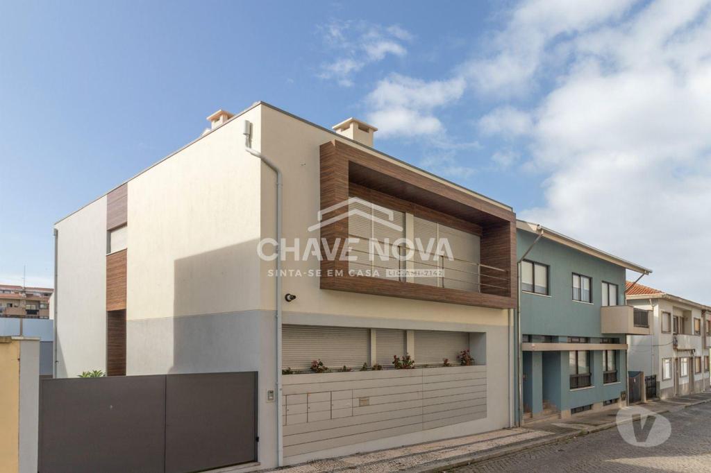 Apartamentos a venda Espinho - Fotos para Espinho-Moradia T4+2 no centro de Espinho (SMF 02524)