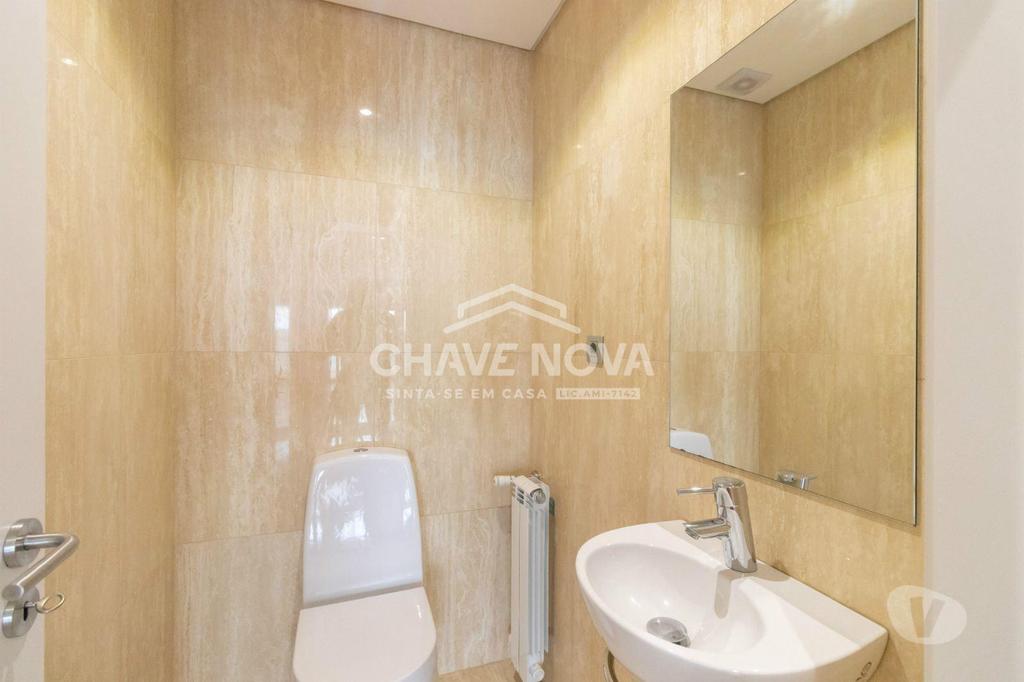 Apartamentos a venda Espinho - Fotos para Espinho-Moradia T4+2 no centro de Espinho (SMF 02524)